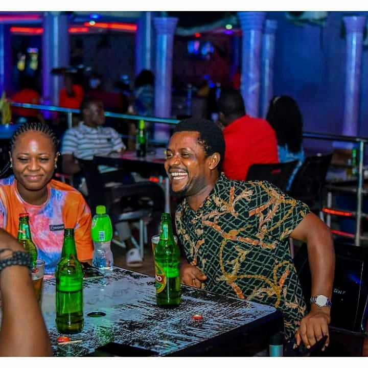 iruo_frent's tweet image. SOKLounge..
#WeekEndSOKExperience.... 
#WePartyHard
#WeOwnNightLife
We leave you with  memories to cherish..
Come experience SOKLounge
99 Woji Road GRA Portharcourt
@ajuicygeorge @Mr_alayi @TheRadioLioness @Therealblondiva @full____option @Itsfoxy_jenny @itsjanederry @CirocNGR