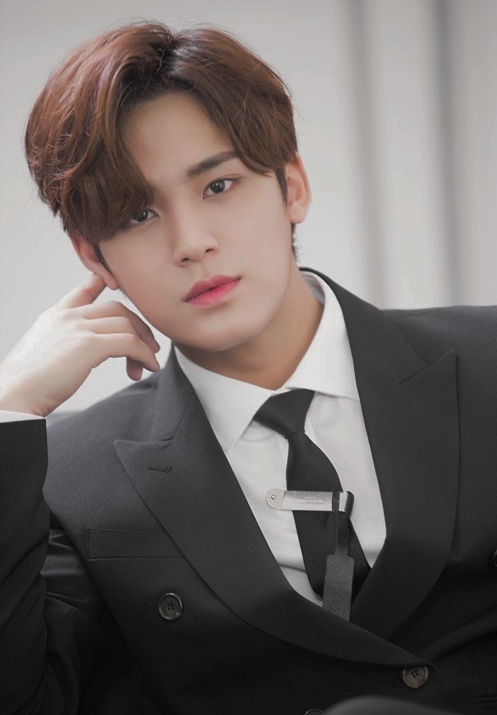 mingyu edits tweet media