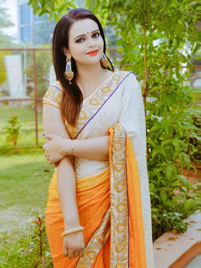 बस यह बात हवाओं को बताए रखना, रोशनी होगी चिरागों को जलाए रखना, लहू देकर जिसकी हिफाजत की शहीदों ने,उस तिरंगे को हमेशा दिल में बसाए रखना। जय हिंद जय भारत 🇮🇳🇮🇳
#RepublicDay #गणतंत्र_दिवस #JaiHind #RepublicDay2021 #proudtobeindian