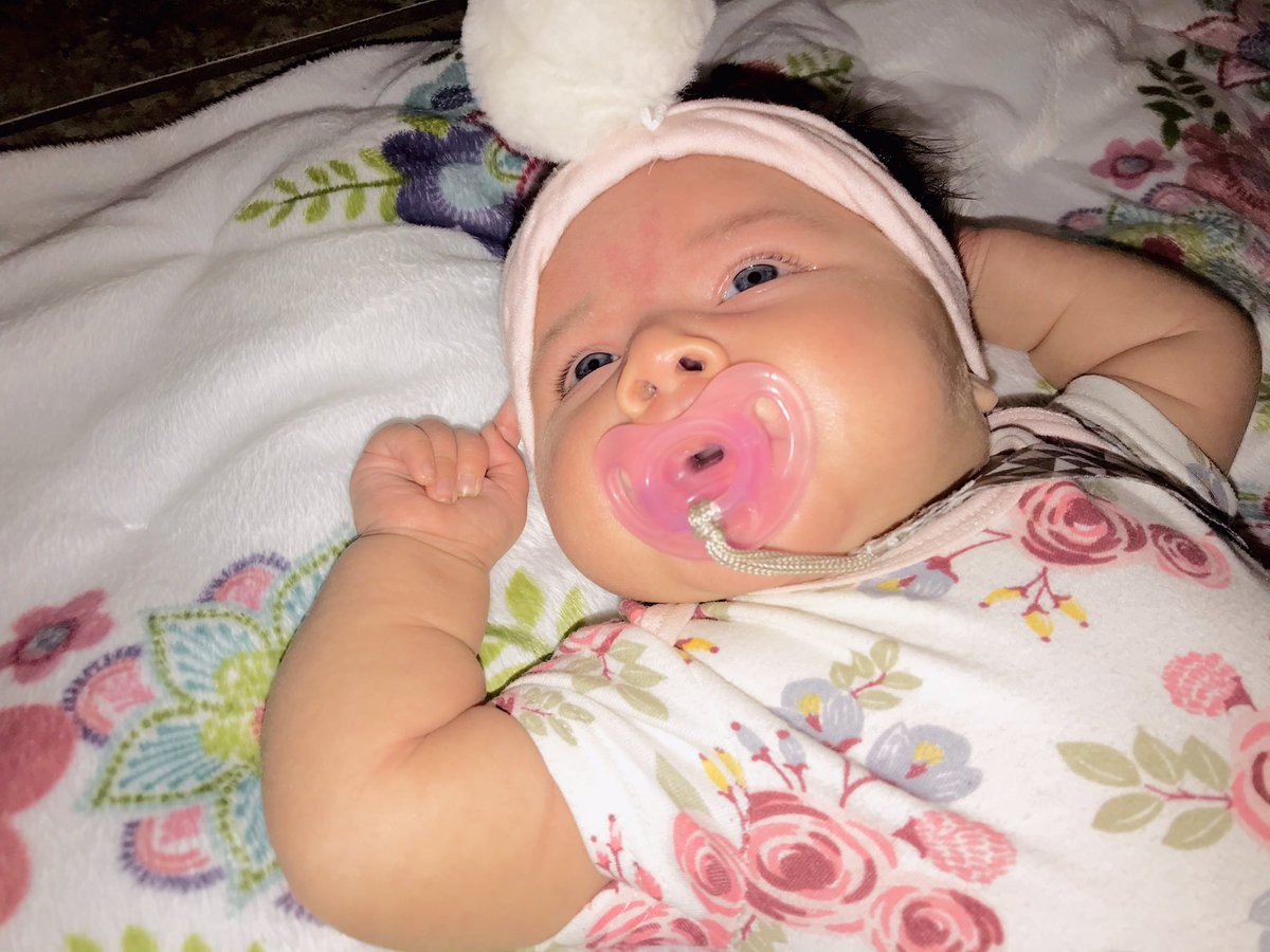 SCarrillo015's tweet photo. Happy 2 months Kinsley Linneá 🤍🥺 mommy and daddy love you so much! https://t.co/jxTWUeldih
