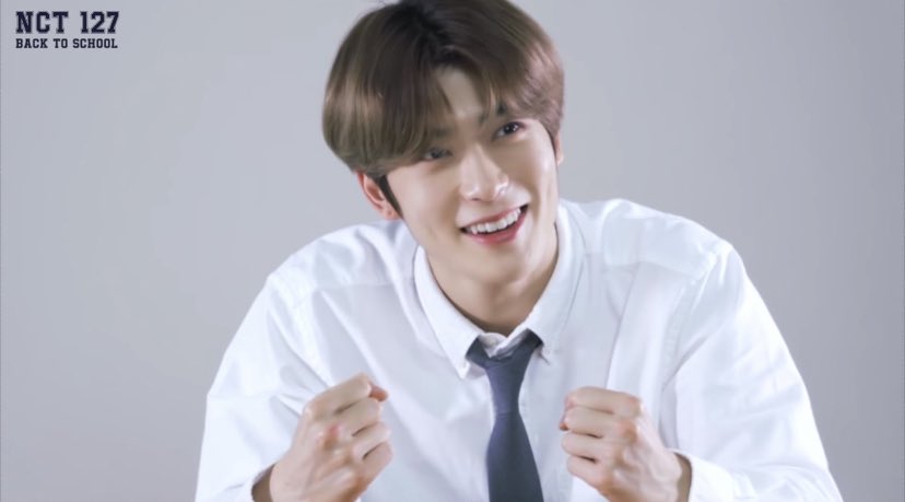 nuleekhonsuai's tweet photo. #JAEHYUN 
เพื่อนผช.ในห้องที่อยากมี        ความเป็นจริง https://t.co/IJFXAraGqY