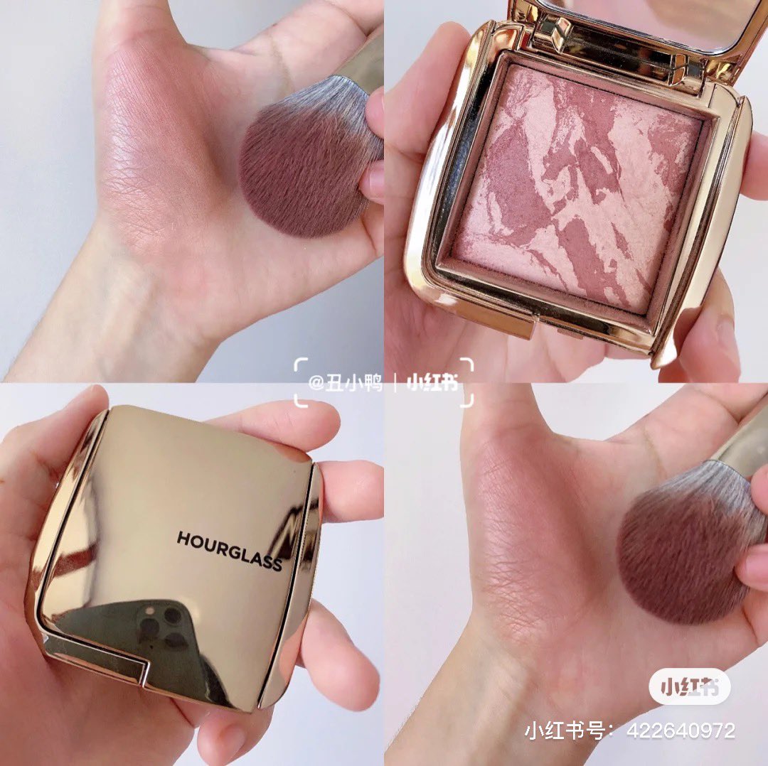 Lypsyy's tweet photo. Hourglass mood exposure mini blush 890฿ พร้อมส่งมีสามชิ้นค่า 🥺🍒🌷 https://t.co/xtAuZzPGTE