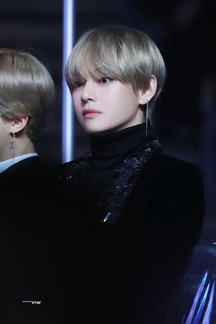 FIC BTS tweet media
