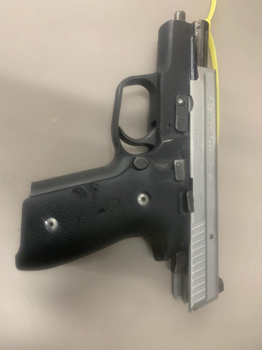 DPDSCNPO's tweet image. Continuing to combat violent crime, your South Central Patrol officers have seized five more handguns from convicted felons this weekend. #KeepingDallasSafe