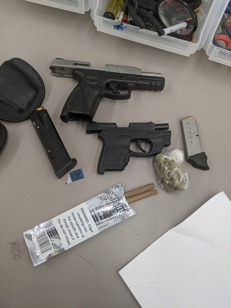 DPDSCNPO's tweet image. Continuing to combat violent crime, your South Central Patrol officers have seized five more handguns from convicted felons this weekend. #KeepingDallasSafe