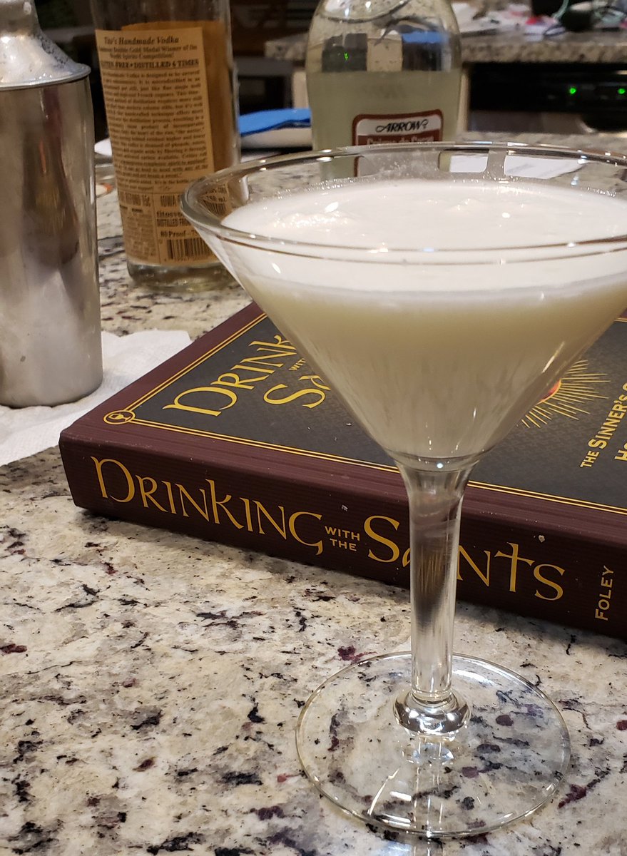 On Jan. 14, for the Feast of St. Hilary, I had a Velvet Hammer. Now we're cooking. This drink was good as hell (pardon the expression, fellow Catholics). Probably my favorite so far. Smooth, creamy, a little sweet, very delicious.