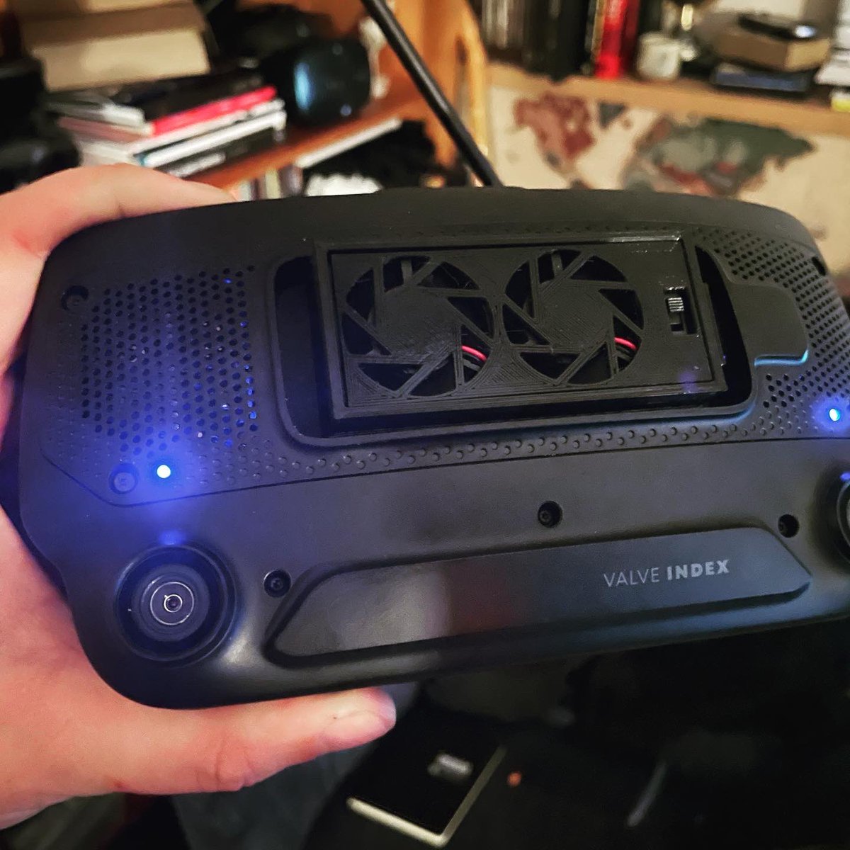 CMDannCA's tweet photo. My #minidex fans are here now. Not sure how much of a difference they will make while playing but a cool idea. #valveindex #mods https://t.co/TDYl7STw7Z