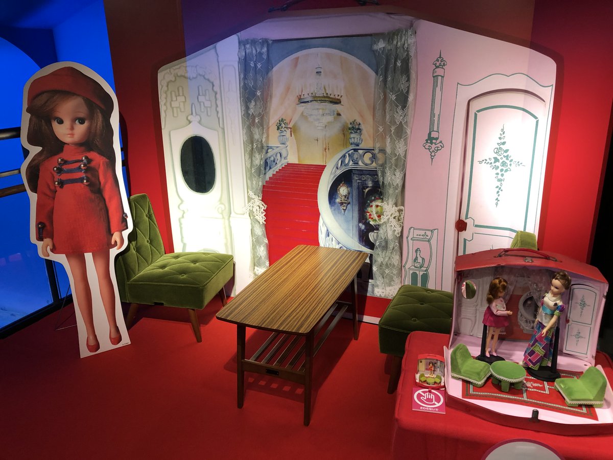 敦賀赤レンガ しあわせのリカちゃん展開催中 初代リカちゃんハウス リカちゃんのお部屋に入ったような 記念撮影が出来ます 敦賀赤レンガ倉庫 ジオラマ館 イベント しあわせのリカちゃん展 しあわせのリカちゃん リカちゃん Licca レトロ