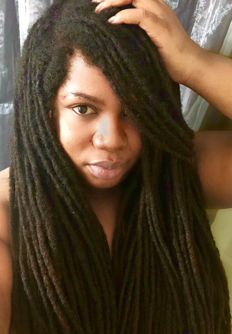 I went from having a scarf to a full blown loc dress. I’m free! I don’t need clothes anymore! \\o/