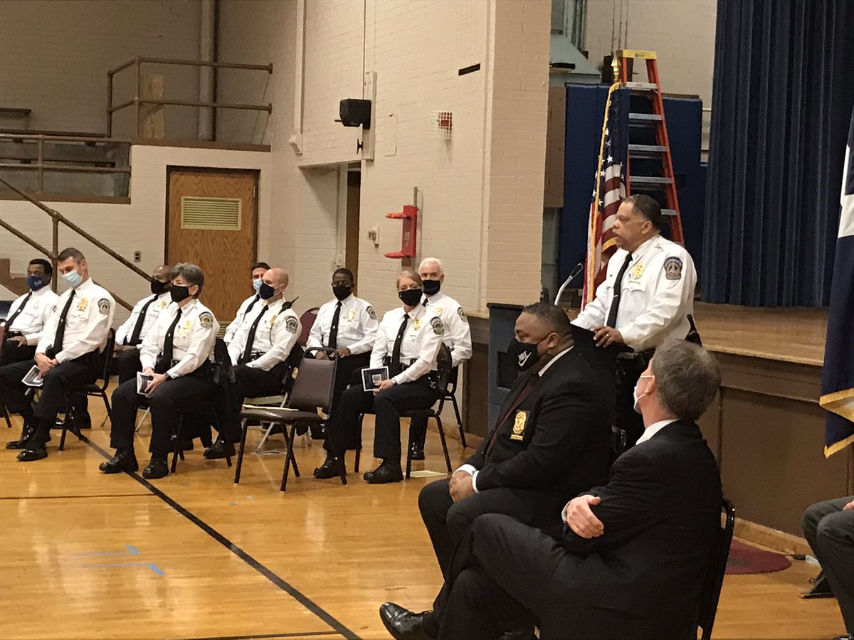 IMPDnews's tweet photo. Congratulations to the members of the 22nd IMPD Recruit Class on being sworn in today by @IndyMayorJoe.  @IMPD_Chief reminded the new recruits of their important role in the community once they finish their training.  #committedtoserve #recruitofficers https://t.co/RdjIOUnkTH