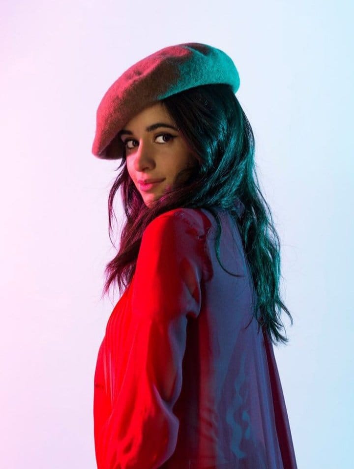Mila060410's tweet photo. 🚨: Insiders informaram que a nova era de Camila Cabello está prestes a começar. Um insider disse que o feat que Camila está preparando irá chocar a todos.😯

#camilacabello #cinderella #LentoBraboRemix #pabllovittar https://t.co/K0TJccAXHG