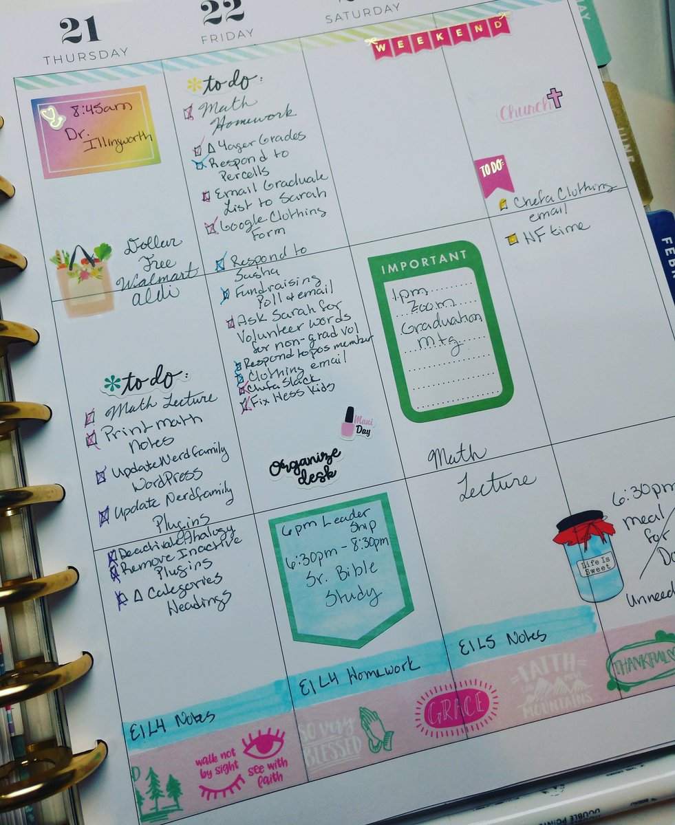 NerdMom's tweet photo. The last half of the week wasn't too crazy! Like my layout, plenty of white space. Here is to a productive week everyone. #planner2021 #plannerlayout #happyplanner https://t.co/qIiwduGMx4