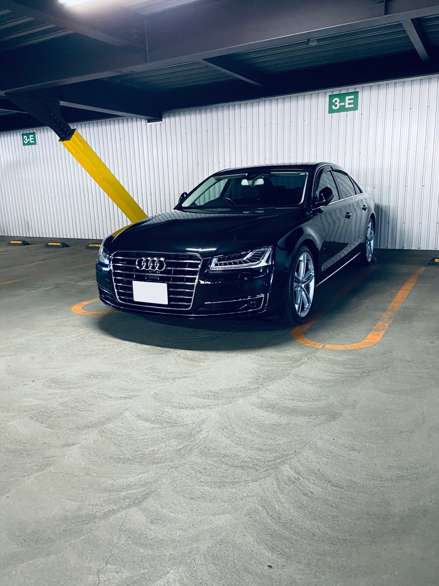 リュウ Ryu En Twitter 少しはトランスポーター風に見えるかな アウディ アウディa8 Audi 黒 ブラック トランスポーター ジェイソンステイサム Transporter T Co 3wnhslfmsk Twitter