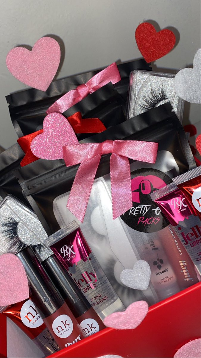 MontanaMarieCo's tweet photo. V-Day is a day of Love. Traditionally, friends, family, &amp; lovers express their affection for one another with greetings &amp; gifts. 

Pretty Girl Packs offers you the perfect gifts at affordable prices ranging from $10-$25. Don’t see something you would like 2 include? Let’s chat ❤️ https://t.co/MJKMXkflvh