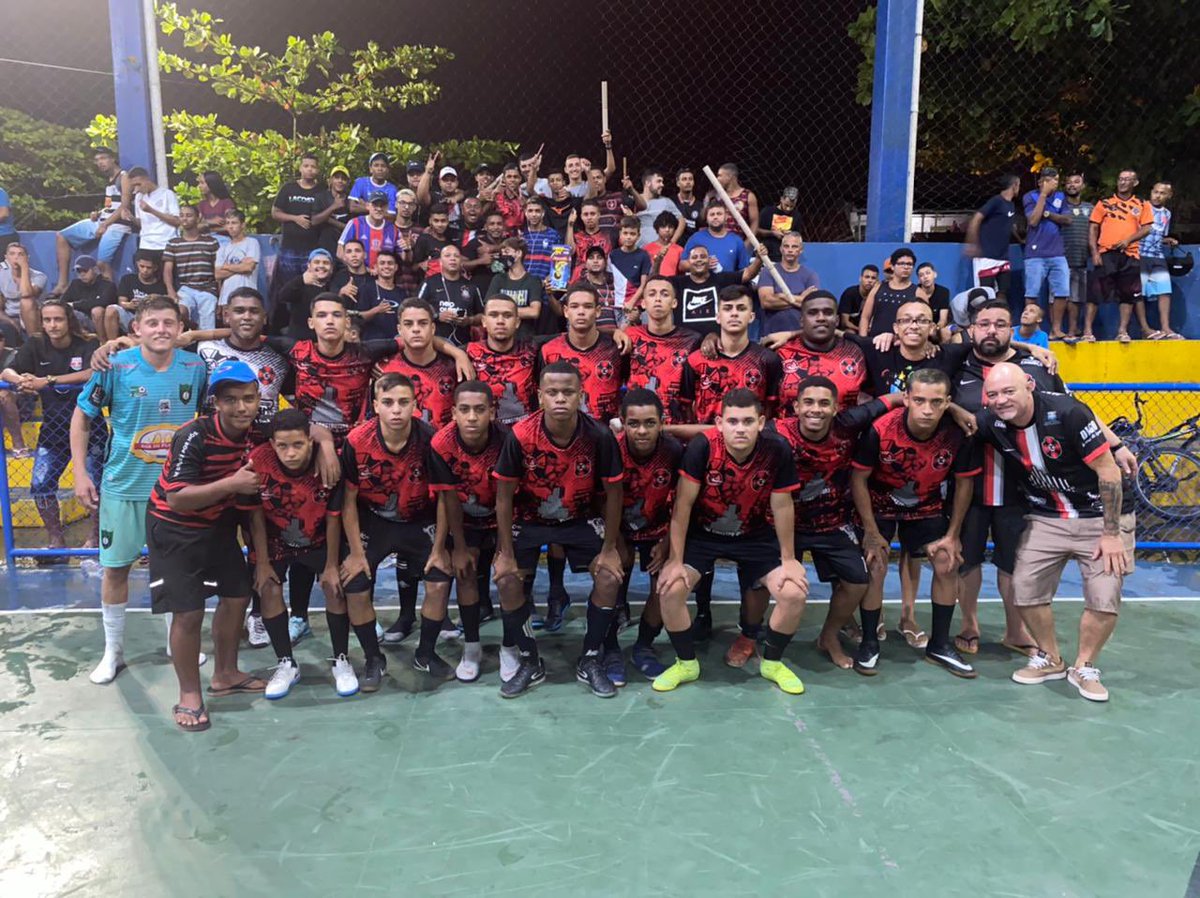 Ygorvinicius70's tweet photo. Campeão y fui boa noite🙅🏿‍♂️🙌🏿😗🖤❤️ https://t.co/HDVyF3BQuN