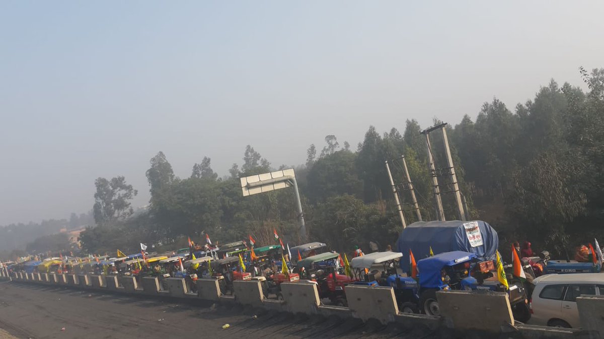 Farmers from Sonipat on their way to Delhi.  #FarmersProtests  https://indianexpress.com/article/india/farmers-protest-tractor-rally-republic-day-live-updates-7160431/