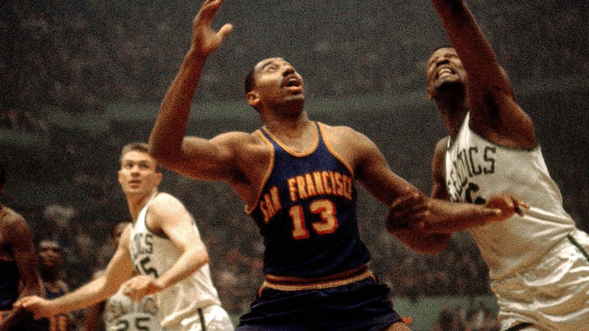 NBAHistory's tweet photo. Kevin Durant is the 4th player in NBA history to score 20 or more points in each of his first 14 games with a team, joining Wilt Chamberlain (first 56 games with Warriors), Adrian Dantley (first 20 with Jazz), and Dominique Wilkins (first 19 with Clippers). https://t.co/vpjucJf1sV