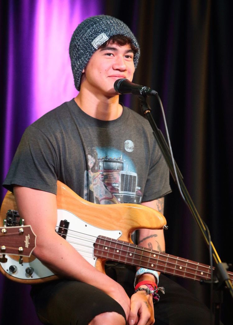 Late but happy birthday to the one and only mr. calum hood  