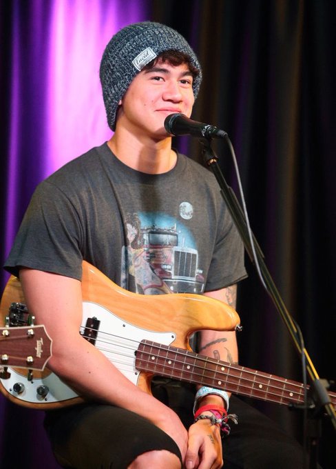Late but happy birthday to the one and only mr. calum hood  