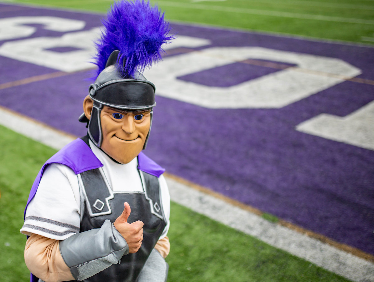 winonastateu's tweet photo. Making the Dean's List is a significant accomplishment any semester. Making the Dean's List in Fall 2020? Next level exceptional! Congrats to our outstanding Warriors! #MotivationMonday. 💪 

View the Dean's List here ➡️: https://t.co/ahAI2CKH4k https://t.co/ekNQLnCONE