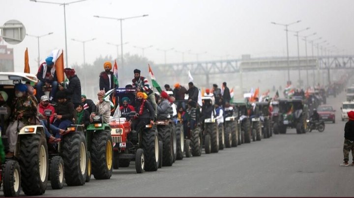 Batth31's tweet photo. Today's Day will be remembered for historic tractor march. This tractor march is going to be covered by International Media. Today world will see the reality of india's farmer condition.
#HistoricTractorMarch
#26JanDelhiTractorParade
#26th_को_किसानो_दिल्ली_चलो
#HistoricMarch https://t.co/xIpW9rQqts