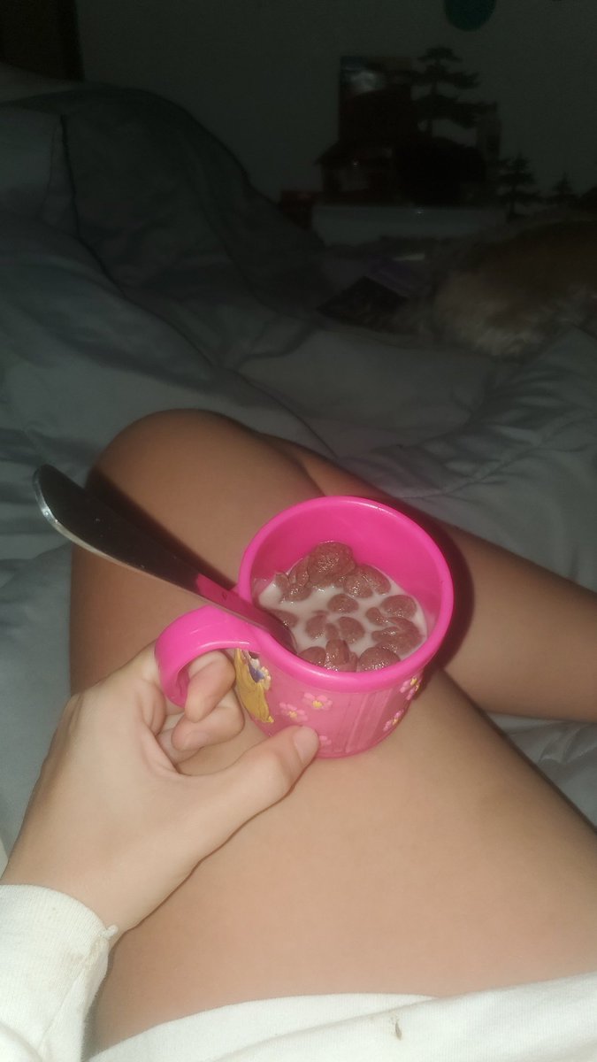 Chocapic + tus movimientos + el chavo y sonrio... 
Somos uno solo🥺😪🙂🙂🙂🙂🙂🙂🙂🙂🙂🙂