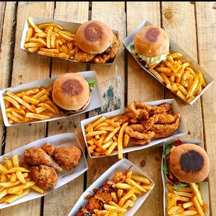 TheburgeryardZA's tweet photo. Delicious food is our business.
Have a good day.
#TheBurgerYardZA #Burgers #SideOfFries #Food #Drumsticks #Chooseday https://t.co/aFIpuXEiBQ