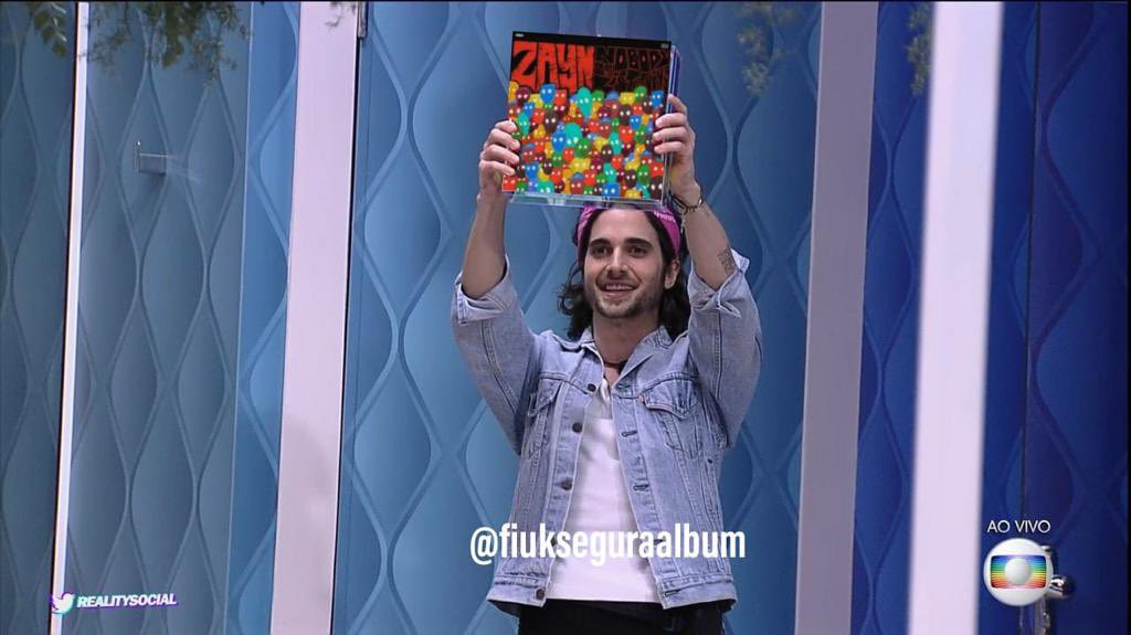 fiukseguraalbum's tweet image. Zayn - Nobody Is Listening