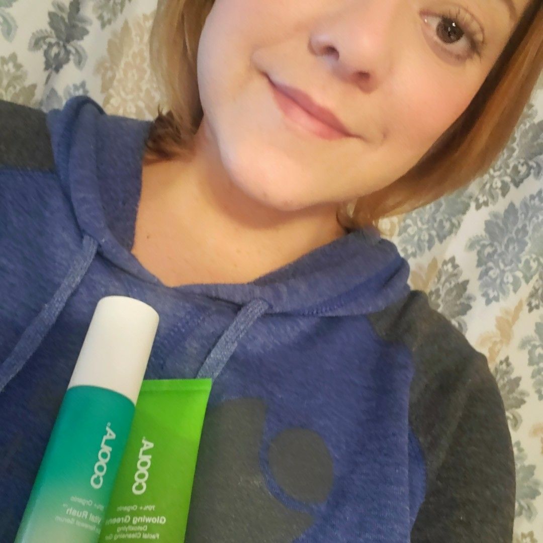 shannahiggins's tweet photo. @COOLA, @Influenster, #COOLASkincare, #complimentary I received these products for free from Influenster and@COOLA in exchange for my honest review. Love my new COOLA products! My skin looks and feels amazing! https://t.co/ff9zHB42sZ https://t.co/Q07yrKtKiI