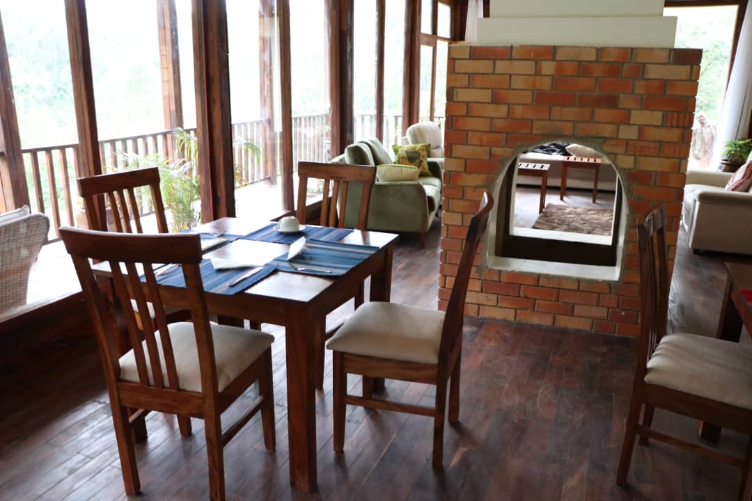 RugoteTours's tweet photo. Nestled in the impenetrable southwestern Uganda, lies the @4gorillas_lodge. Just one of the few incredible luxury lodges we use in our tours.
#gorillaterritory #pearloftheprimate #scenery #thickforest #nimukeijebagyenyi #rugoteafricantours https://t.co/Onc4Y7m3E1