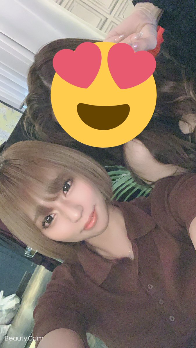 modose's tweet image. 遅いけどあけおめでし！
えみりは相変わらず元気でしw
れおなちゃんとあつ森しました❤️

生存報告でした！w