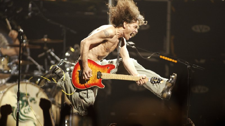lofcr1's tweet image. Remembering Eddie Van Halen on his birthday
Born January 26, 1955.