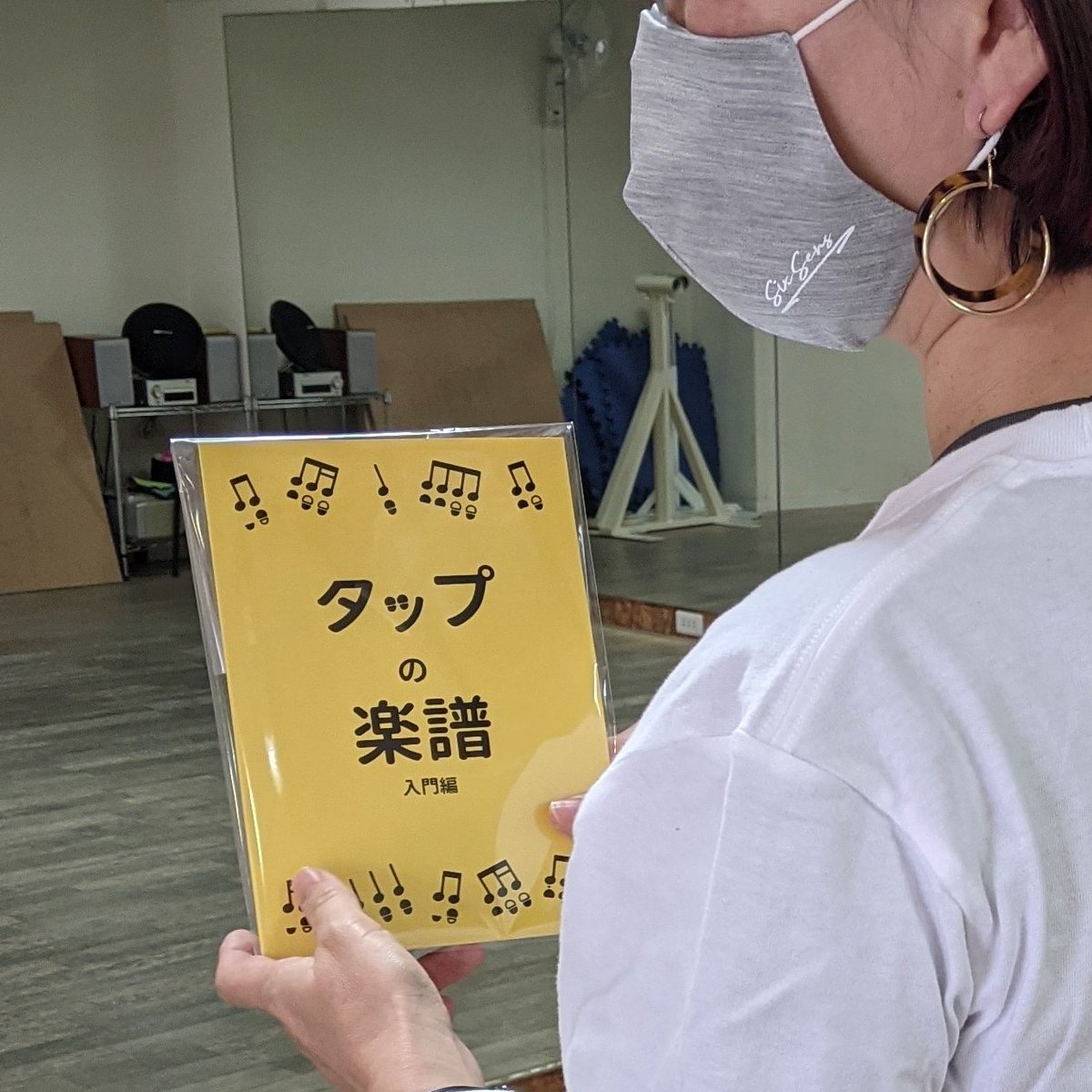 aisumonaka0602's tweet photo. ゲットさせていただきました！
今日のレッスンも楽しかったです
（推してる役者さん（井澤勇貴さん）のデザインしたマスクもついでに宣伝🥰）
#タップダンス #タップダンスラボラトリー  #factory130 #SIDEbyfactory130 https://t.co/forv0UlQrX