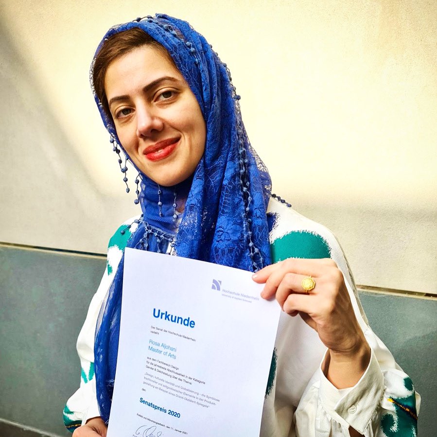 ahksaudi's tweet photo. We are very proud of our colleague Rosa was recently awarded with the "Senatspreis 2020" from the University Niederrhein 👏🏼 "Rosa Aljohani was able to convince the jury in the category "Gender and Equality".
!ألف مبروك
#SENATSPREIS2020 #PartnerForKSA https://t.co/cVVo2bje5o