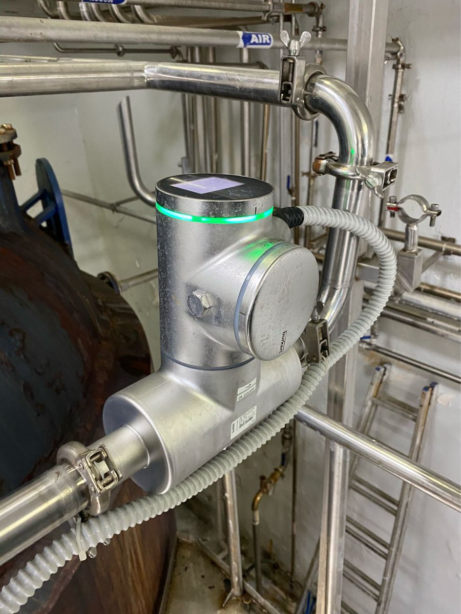 BurkertUAE's tweet image. 3 x FLOWave flow meters with one mission : Product tank filling in sterile area redundant to load cells. Due to its stability with no drift, the #FLOWave is the perfect choice for a stable process with high accuracy.

When it comes to quality do not compromise.
#burkert
#hygienic
