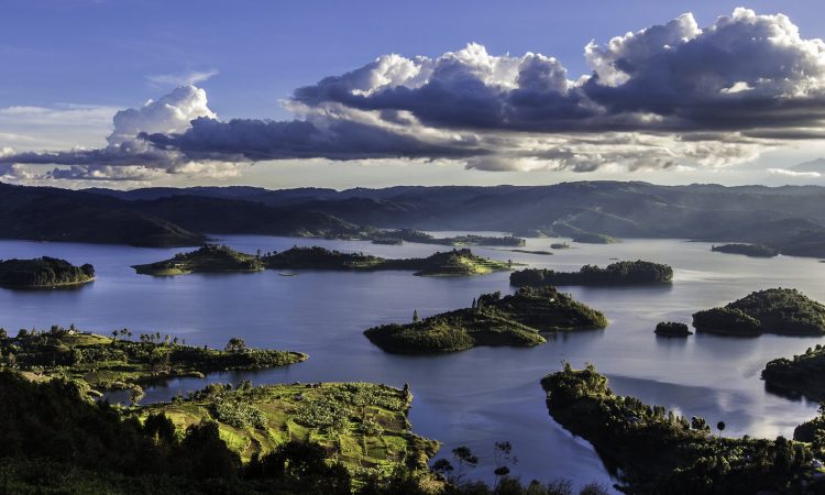 GetQuickSafaris's tweet photo. Greetings from the Natural Wonder of the world. 

Dont miss this March 5-7th as we explore Lake Bunyonyi. 😊😊😊

Tag anyone you would love to go with.........

#GetQuickSafaris https://t.co/6rHagee26O