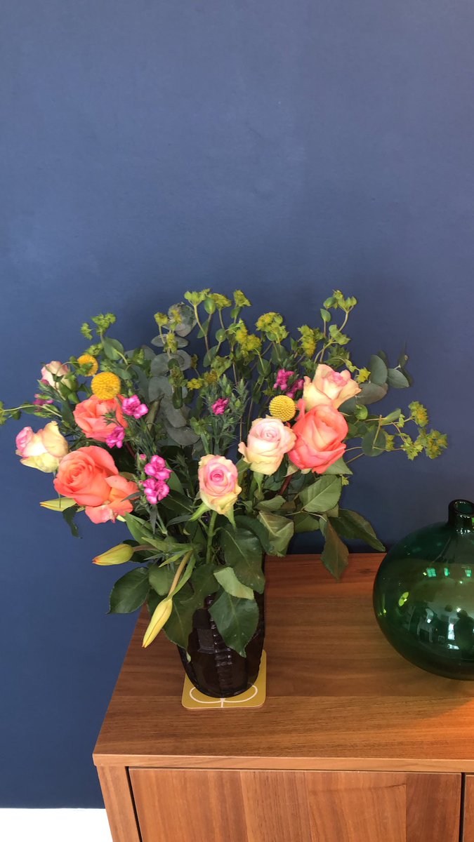 Vixy1976's tweet photo. Perfect timing....always love receiving @BloomandWild flowers.
#selfgifting #selflove #iloveflowers https://t.co/2tp0ZIAceL