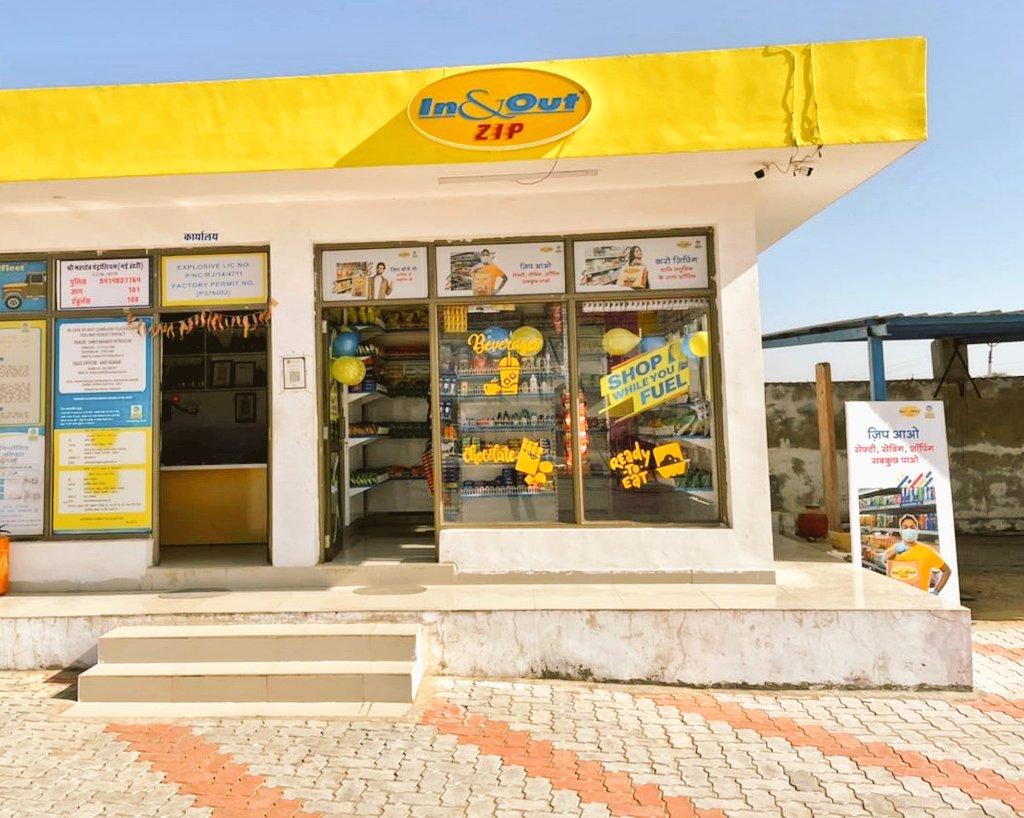 BPCL_Jodhpur's tweet photo. Now enjoy your favourite beverages and snacks at newly opened #ZipStore at our retail outlet M/s Shree Mahadev F Stn, Nai Undari, Barmer.. One stop solution for all your travel needs..
@BPCLimited @BPCLRetail @SanjayChoubeys https://t.co/2YvTo4Ixb1