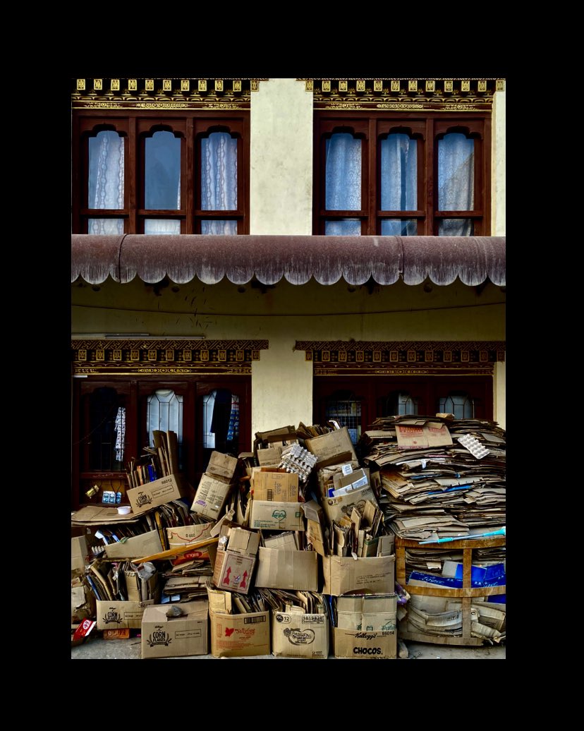 czdorji's tweet image. #NotTwo 
Photo 3

#Unlocking the I 
While #unlockinglockdown 

#bhutanese #bhutanlockdown #bhutan