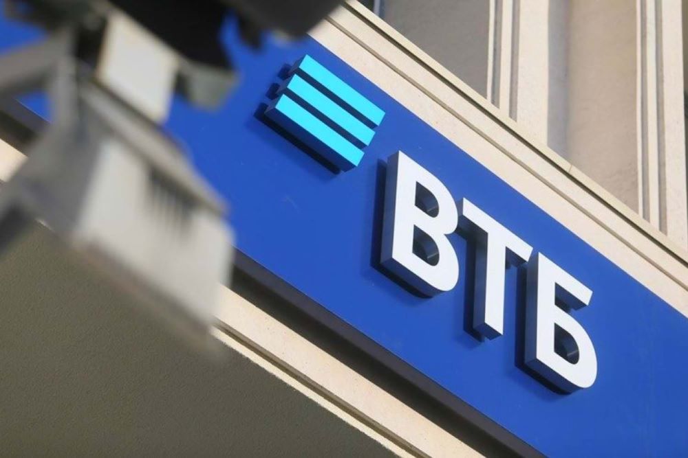 ВТБ КАПИТАЛ ИНВЕСТИЦИИ ПРИВЛЕКЛИ ПОД УПРАВЛЕНИЕ 3,5 ТРЛН РУБ
Объем клиентских активов под управлением ВТБ Капитал Инвестиции превысил 3,5 трлн руб. Только за январь 2021 г. показатель вырос на 91 млрд или 2,7%. Активы на розничном брокере с начала год... https://t.co/8wmPsDD6Cc https://t.co/ArwTx0drHJ