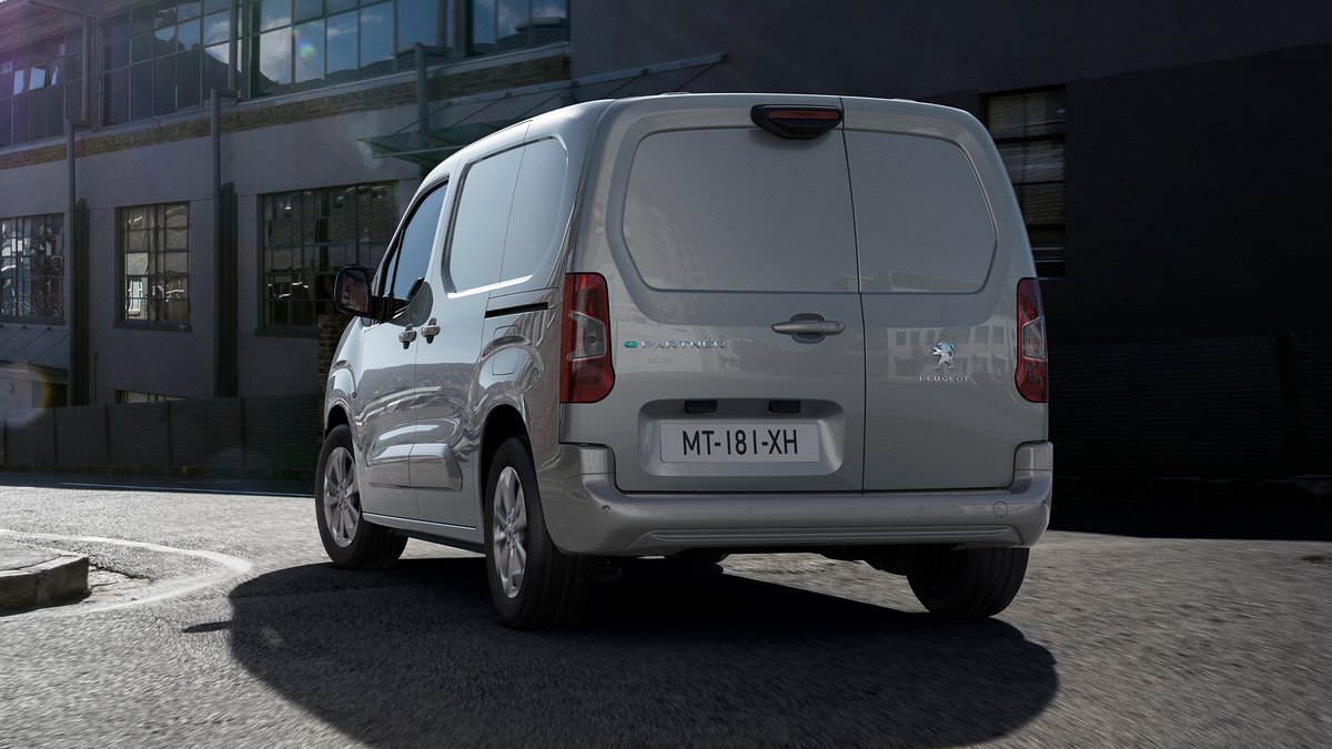 peugeotireland's tweet photo. Embrace city opportunities with the new #PeugeotPartner #FullElectric.  #MasterTheImpossible https://t.co/a23aaIotdn