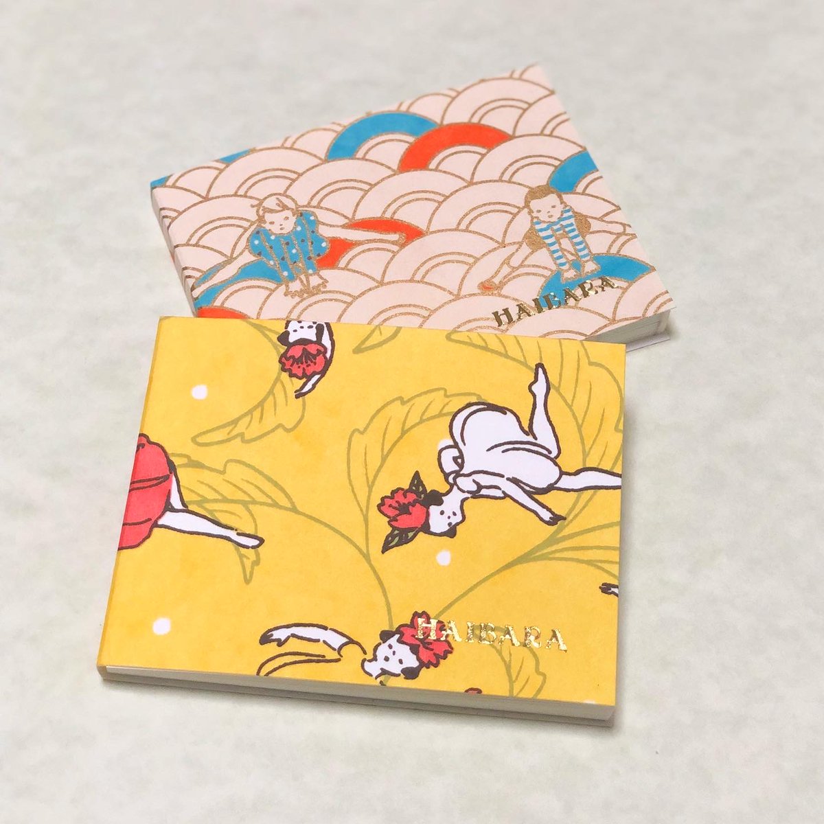 Ku Nel クウネル A Twitter 東京 日本橋の和紙専門店 榛原 はいばら で イラストレーターますこえりさんとコラボレーションしたメモ帳に一目惚れして買いました 蛇腹状にイラストも連なっており 折り目に入ったミシン目で切れるようになっています 和柄が