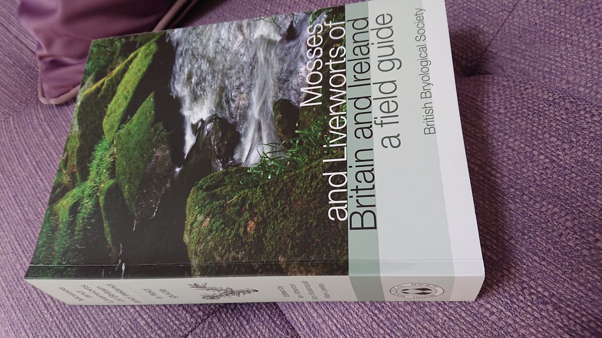 EngineerAtomic's tweet image. My copy of Mosses and Liverworts of Britain and Ireland landed this morning. A superbly understated book with over 850 pages. Thanks @BBSbryology