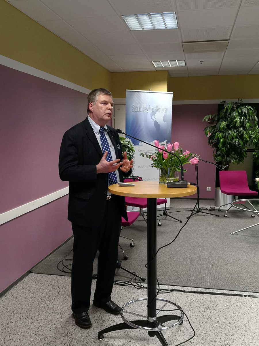 SaloCyber's tweet photo. Kyberturvallisuus osaksi kaupunkistrategiaa – Case #Salonkaupunki: @ace_aapo 
@CyberwatchFI  Lähtökohtina kaupungin perustehtävä eli elintärkeät palvelut,  toimintaympäristö, kaupunkistrategia ja kaupungin kyberkypsyys. Millä tasolla on toimijoiden osaaminen? #SaloCyberTalks2021 https://t.co/KmocddRWPI