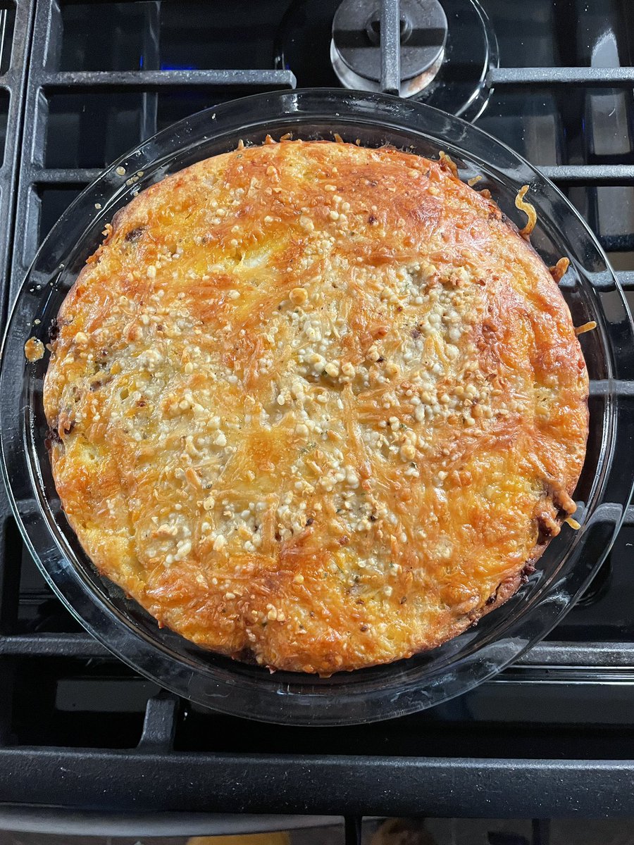 RebekahJ85's tweet photo. When last night’s dinner turns into today’s fraction lesson....😎🤩 #bettertogetherlfe #cheeseburgerpie #fractions @gregtangmath #examplesnonexamples https://t.co/P3s23xImlj