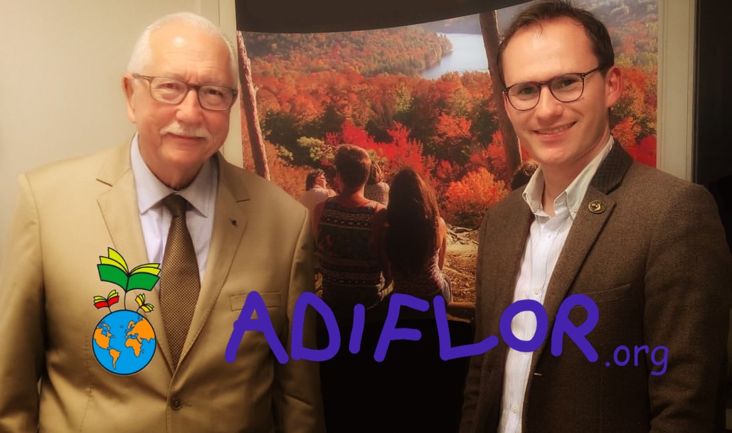 Benjamin_Boutin's tweet photo. ✳ J'ai le plaisir d'avoir été désigné membre du Comité d'honneur de l'Association pour la Diffusion Internationale Francophone de Livres, Ouvrages et Revues. 📚🌿Depuis 35 ans, l'#ADIFLOR soutient + de 1.500 projets pour encourager la lecture en français partout dans le monde!🌍 https://t.co/NdTvtLy29p