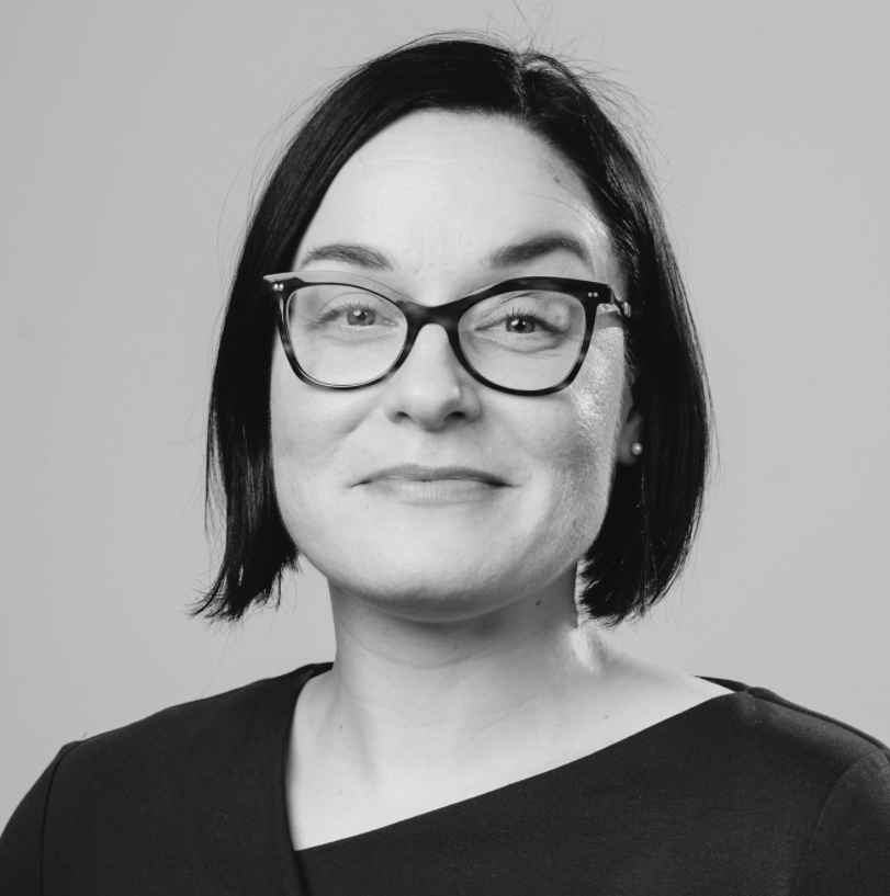 Ornamory's tweet image. Miten rakennetaan muotoilun kansainvälisiä IP-markkinoita? Miksi sinun kannattaa ottaa oma #designip haltuun? Ornamo Design Talk: IPR &amp;amp; ansainnan tulevaisuus -tapahtumassa 27.1. kuullaan vinkkejä asiantuntijoita ja yrittäjiltä 👉 bit.ly/3a2Pd24

@dottirlaw @BerggrenGroup