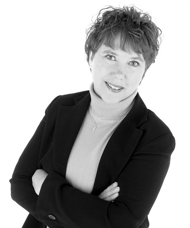 Ornamory's tweet image. Miten rakennetaan muotoilun kansainvälisiä IP-markkinoita? Miksi sinun kannattaa ottaa oma #designip haltuun? Ornamo Design Talk: IPR &amp;amp; ansainnan tulevaisuus -tapahtumassa 27.1. kuullaan vinkkejä asiantuntijoita ja yrittäjiltä 👉 bit.ly/3a2Pd24

@dottirlaw @BerggrenGroup