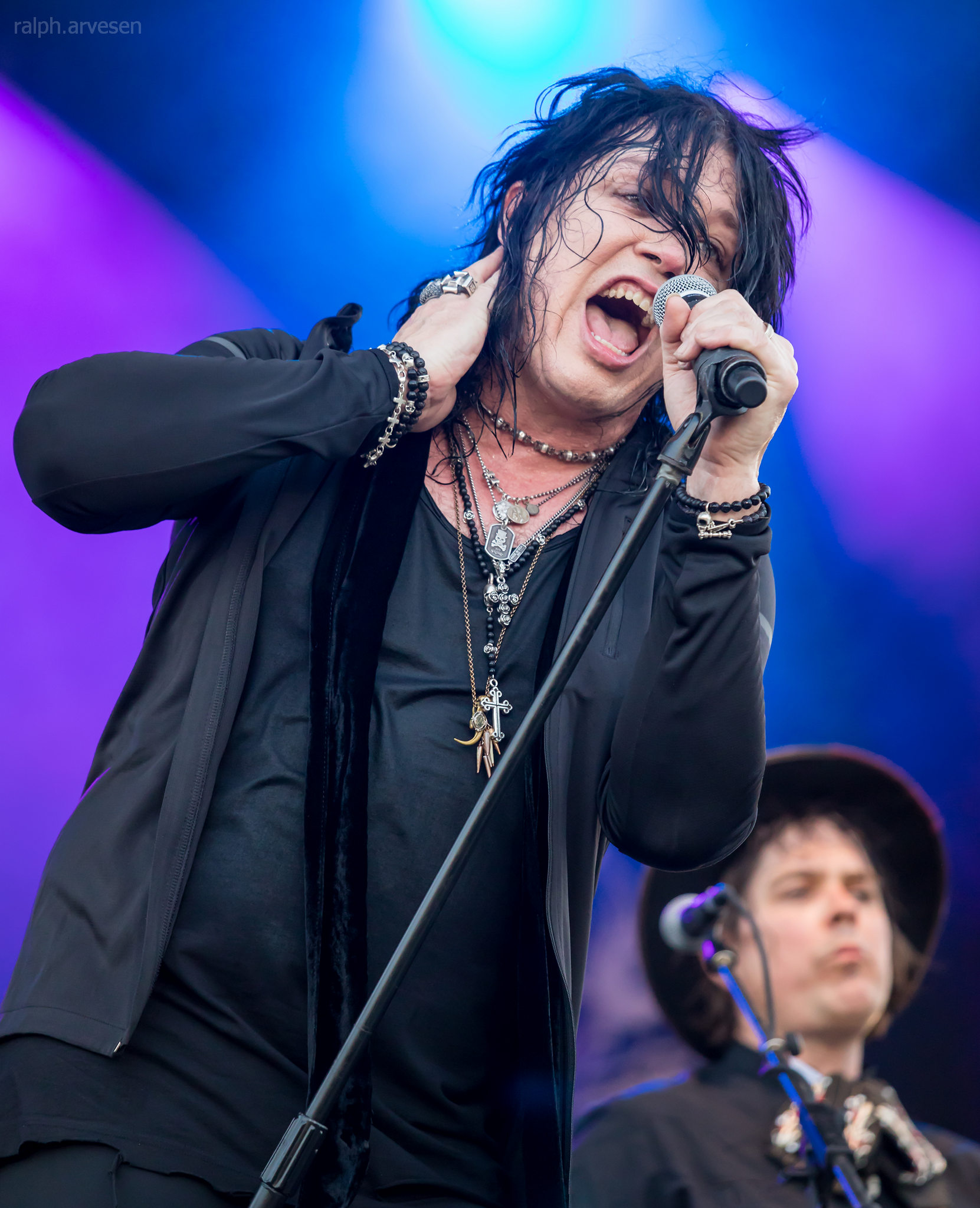 Please join me here at in wishing the one and only Tom Keifer a very Happy 60th Birthday today  