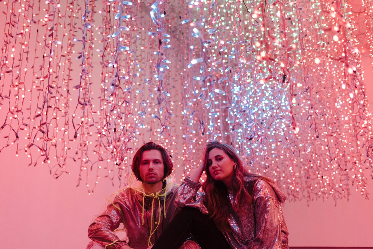 porcelainmoon__'s tweet photo. Our first song of 2021 #RoundWeGo is out on 5 Feb across all platforms! 💡💡💡

PRE-SAVE at https://t.co/M2AzEsEHg2 on @Spotify @AppleMusic @Deezer @TIDAL 

Music video premieres 4 Feb on @YouTube: https://t.co/s55iKJI5Lx

#NewMusic2021 #NewMusicRelease #NewMusicVideo  @SpotifySA https://t.co/qLiFkOcXXb